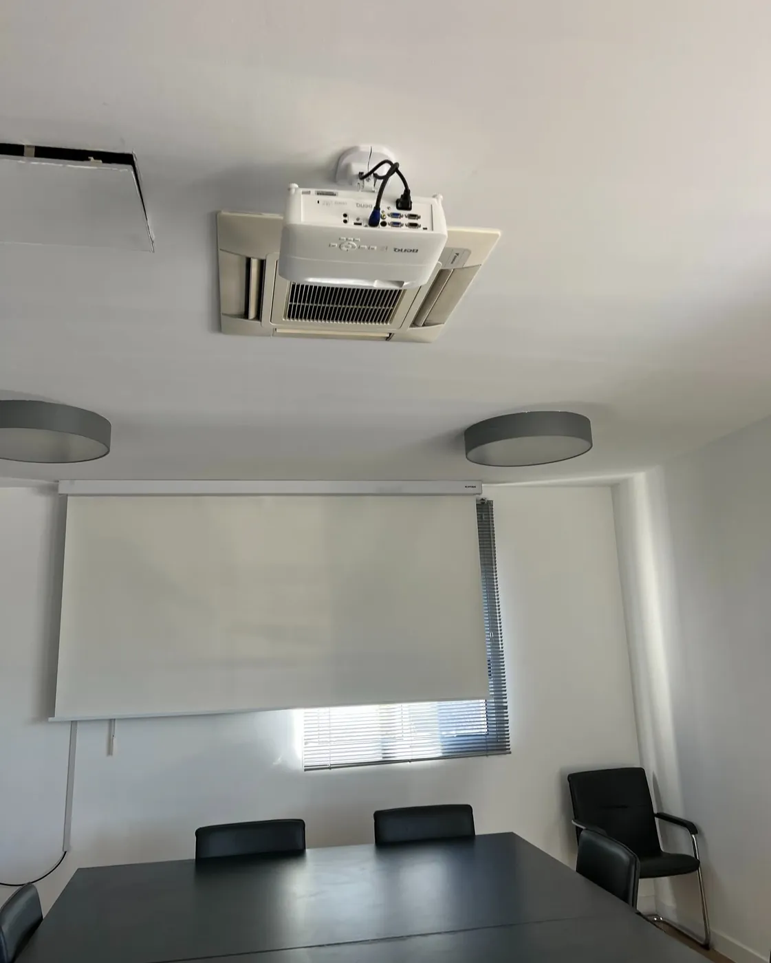 Salle de réunion avec vidéoprojecteur Marseille