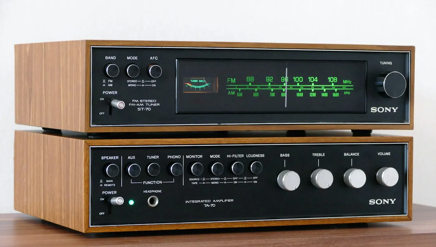 Réparation amplificateur HiFi vintage à Marseille — Adone Services
