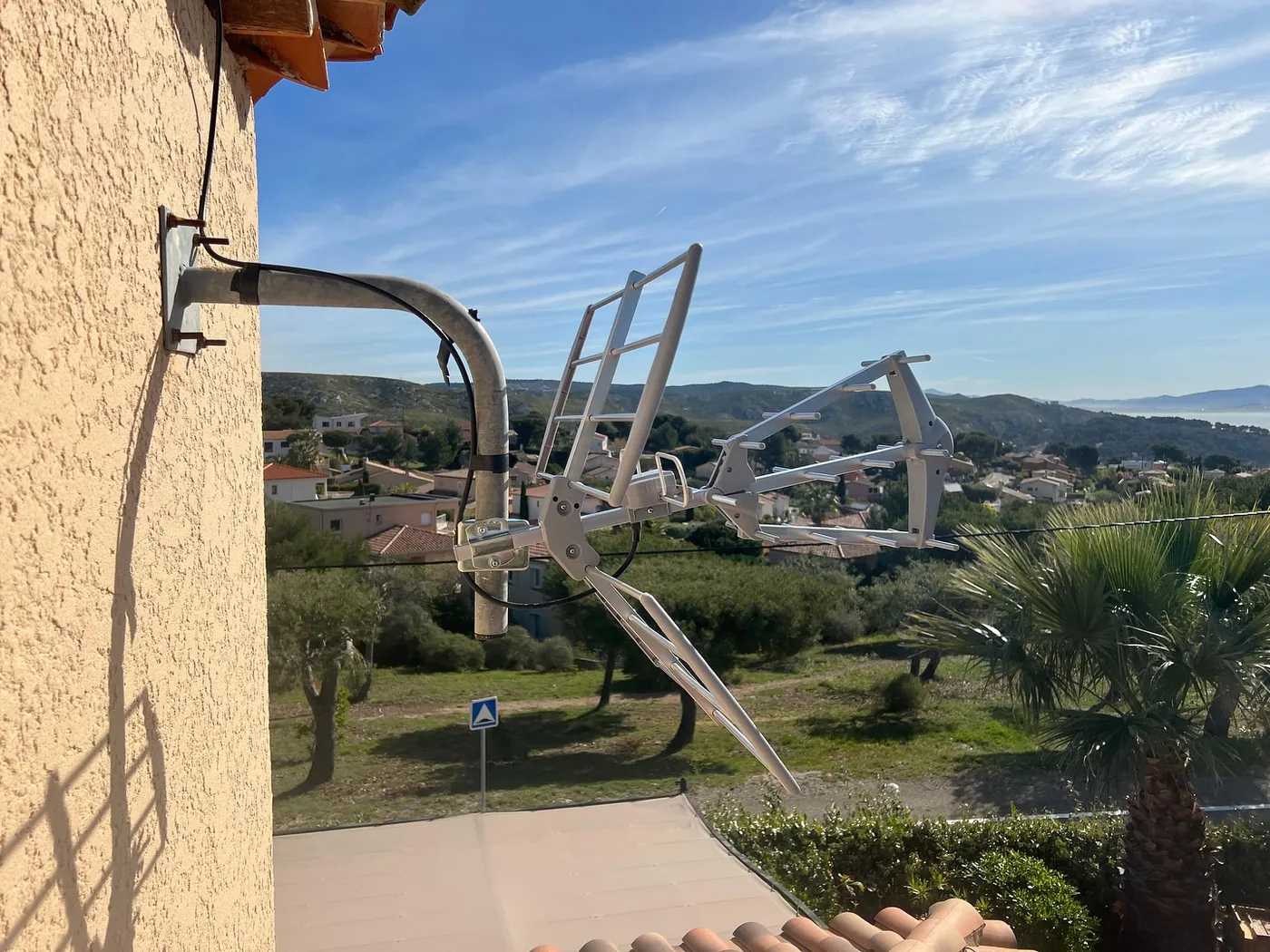 Installation antenne extérieure Marseille